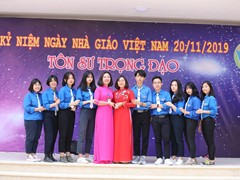 Đoàn Thanh Niên Cộng Sản Hồ Chí Minh Trường THPT  Xuân Đỉnh - Tự Hào Sức Mạnh Tuổi Trẻ