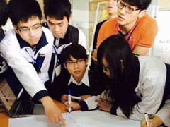 Học sinh khối 12 dự chương trình hướng nghiệp tại FPT