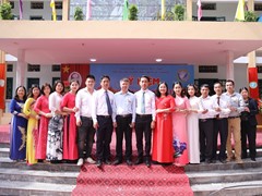 Tổ Văn Phòng Trường Thpt Xuân Đỉnh - 60 Năm Đồng Hành Và Phát Triển