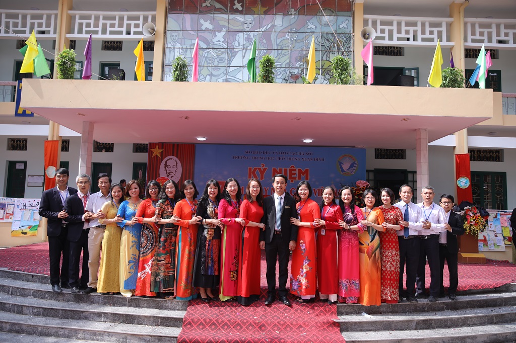 Tổ Toán Vật Lý