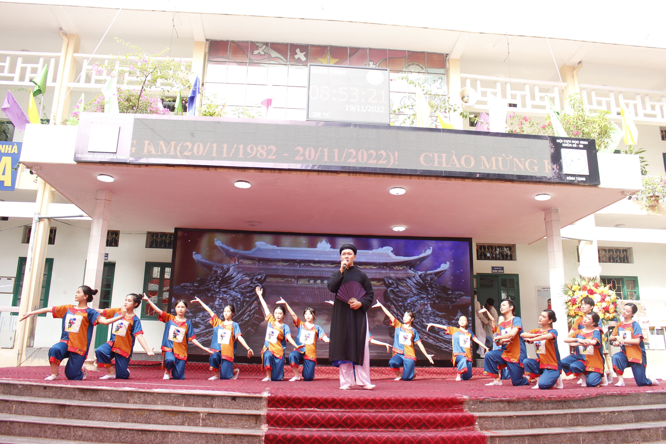 VN4