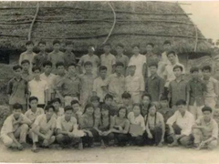 LỚP TOÁN ĐẶC BIỆT ĐẦU TIÊN CỦA HÀ NỘI NIÊN KHÓA 1966 – 1968  NIỀM TỰ HÀO CỦA TRƯỜNG CẤP 3 XUÂN ĐỈNH