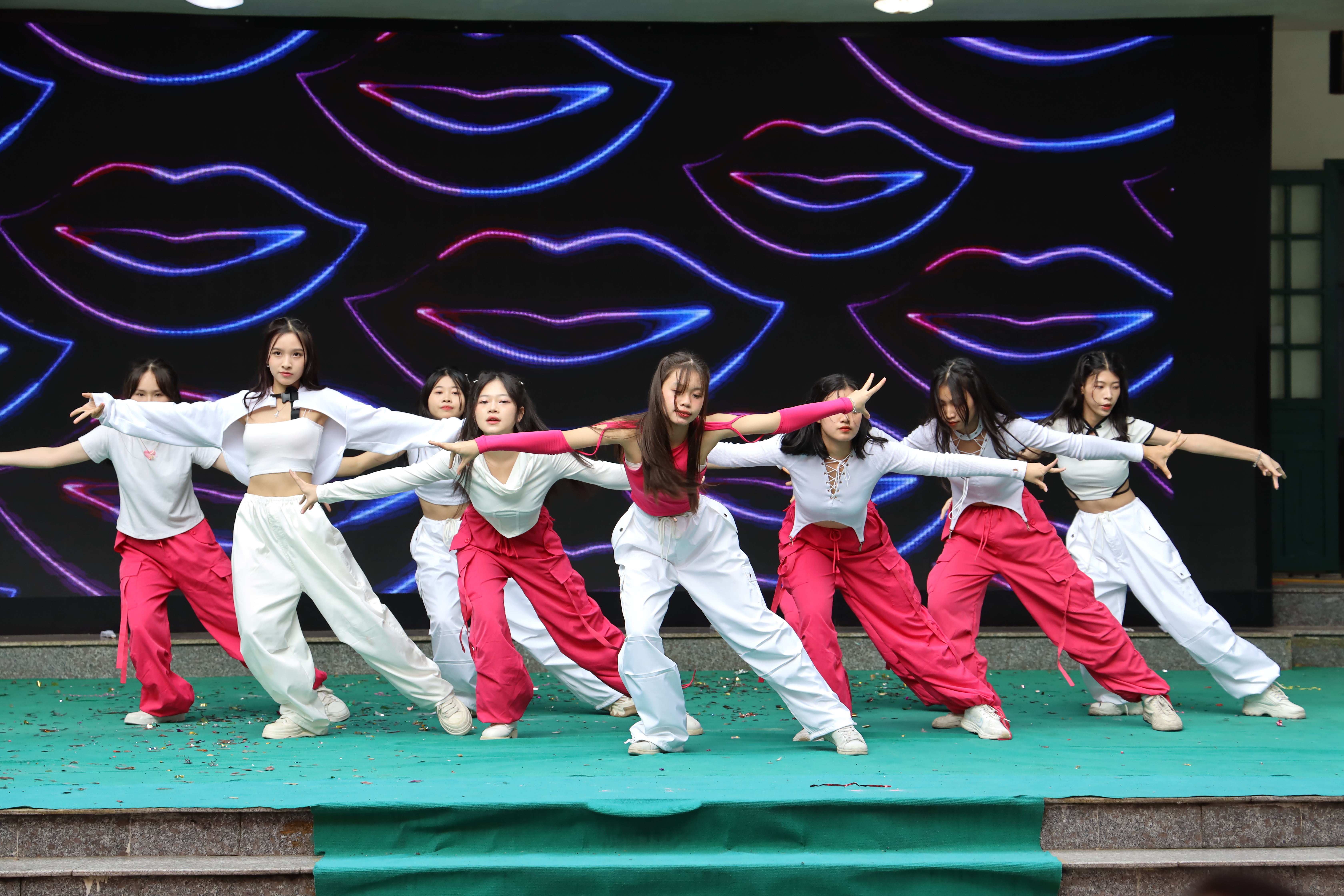 VN2