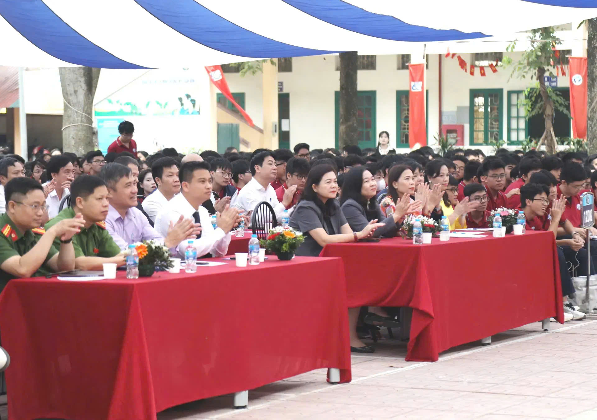 Z7167757145064 3Ab2fd9d57f471cda4ccd5120a8f7525