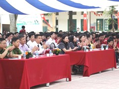 Học sinh THPT Hà Nội hưởng ứng Ngày pháp luật Việt Nam