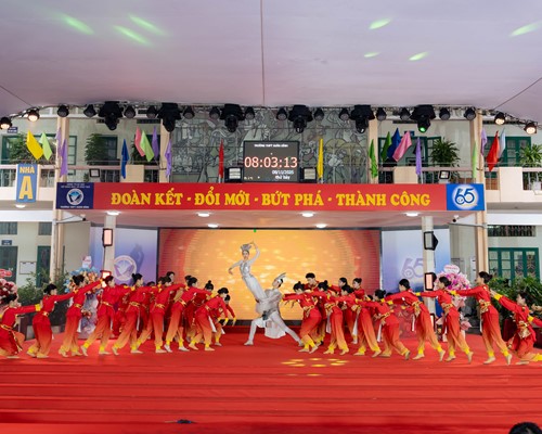 Trường THPT Xuân Đỉnh Kỷ Niệm 43 Năm Ngày Nhà Giáo Việt Nam & 65 Năm Thành Lập Trường