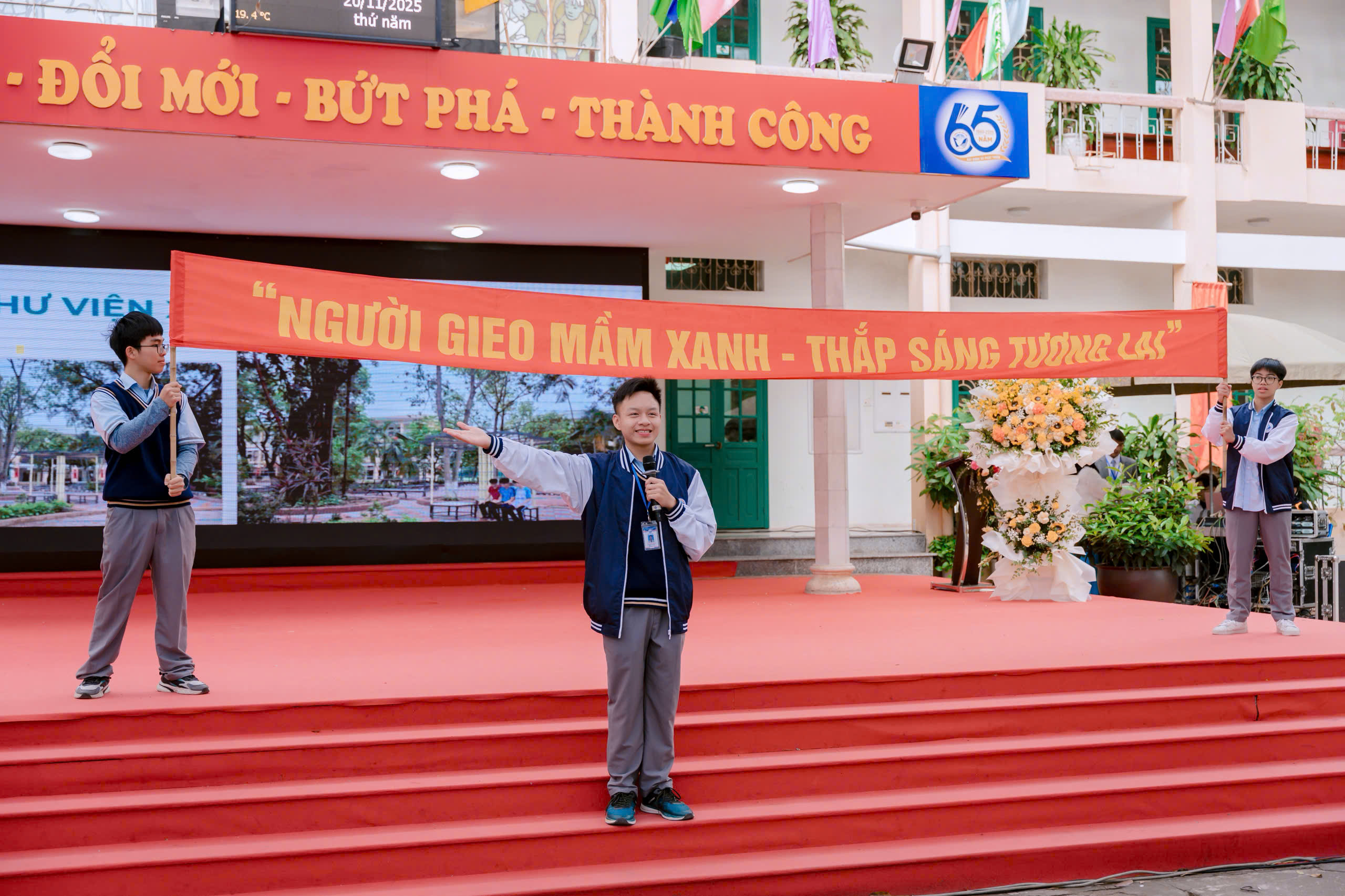 Z7246972218064 06Eb87a041cef22037a4be111103198c